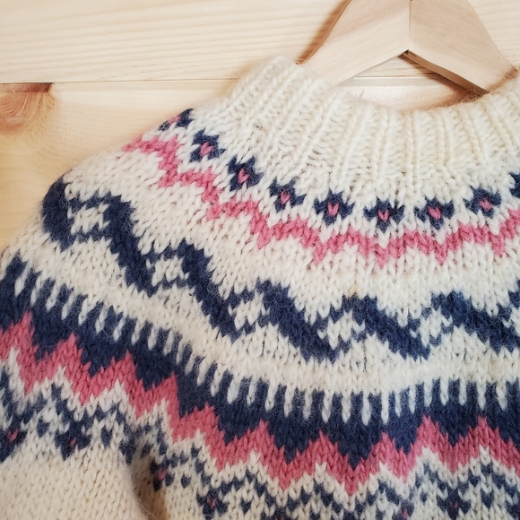 Vintage Handknit Fair Isle White Wool Blend Sweater Size S-L - Picture 4 of 5